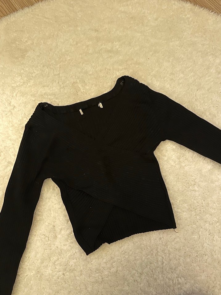 Siyah V Yaka Fitilli Örgü Kadın Kazak - Görsel 2