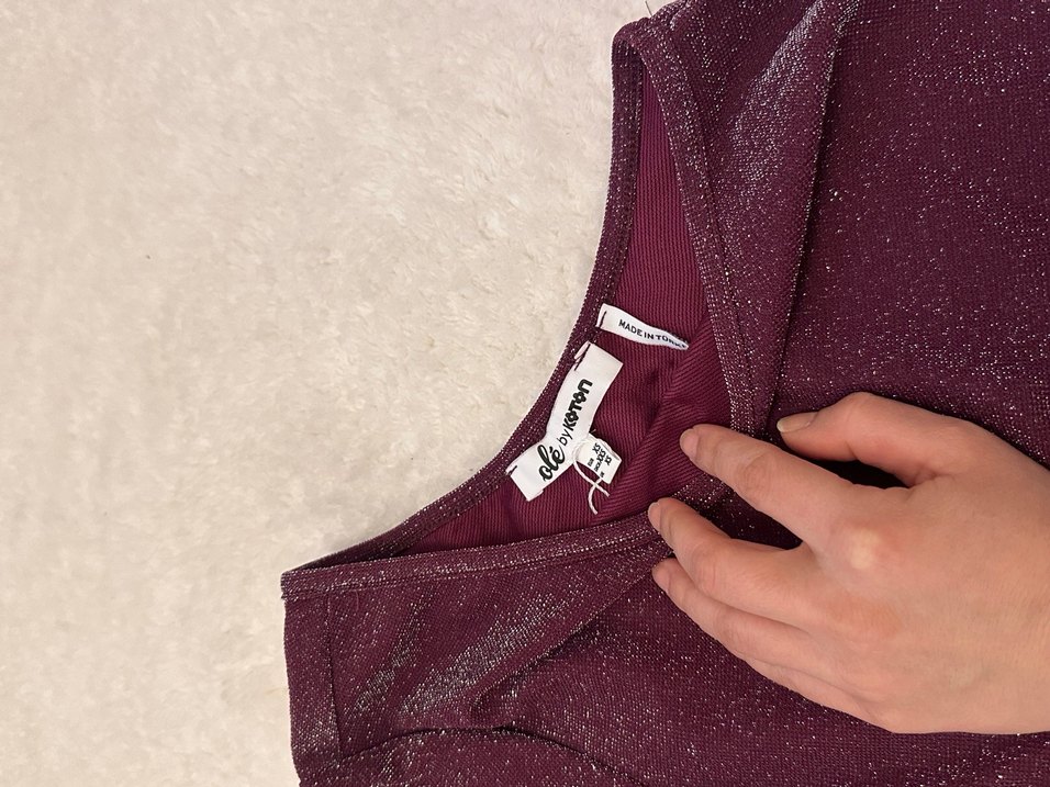 Bordo Simli Tek Kol Bluz - Görsel 3