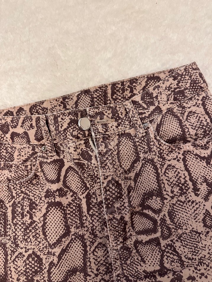 Kahverengi Yılan Desenli Mini Etek - Görsel 2