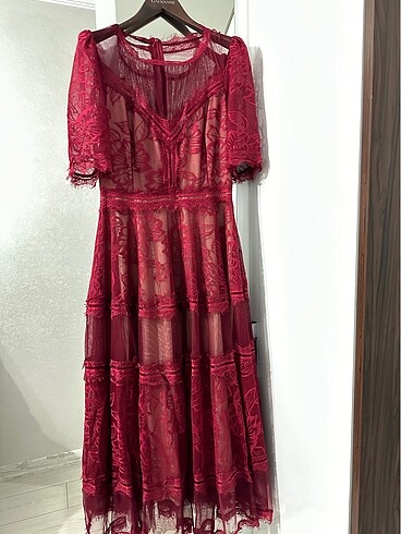 42 Beden bordo Renk Dantelli elbise