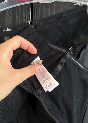 Koton Kısa Siyah Gotik Büstiyer takımı