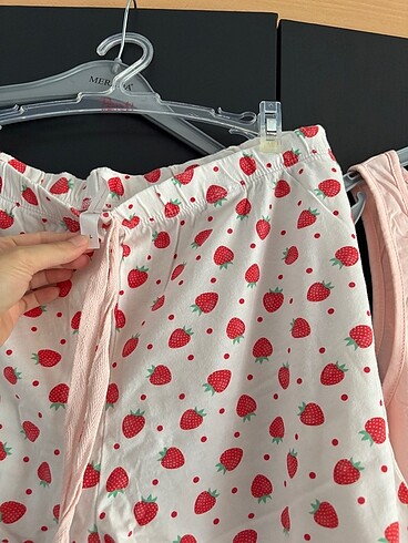 l Beden Şortlu pijama takımı