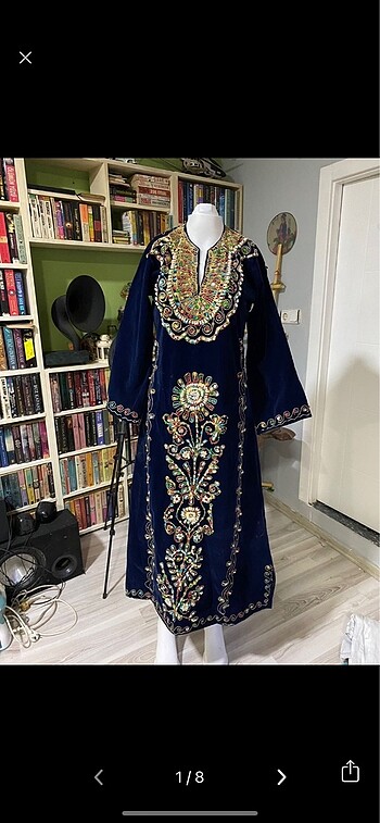 Kadife işlemeli kaftan