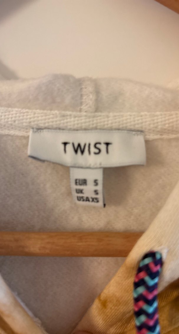 Bej Batik Desenli Kapüşonlu Kadın Sweatshirt - Görsel 3