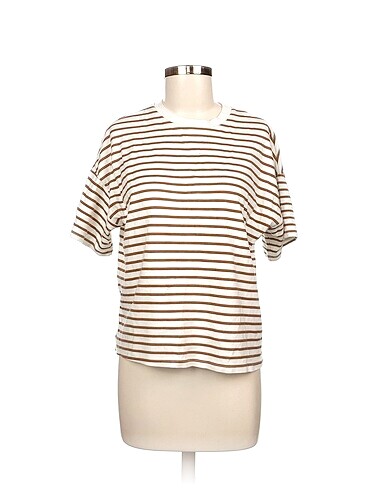 Koton T-shirt %70 İndirimli.