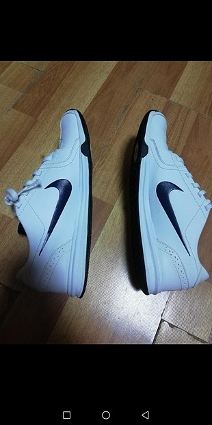 Nike nike beyaz spor ayakkabı