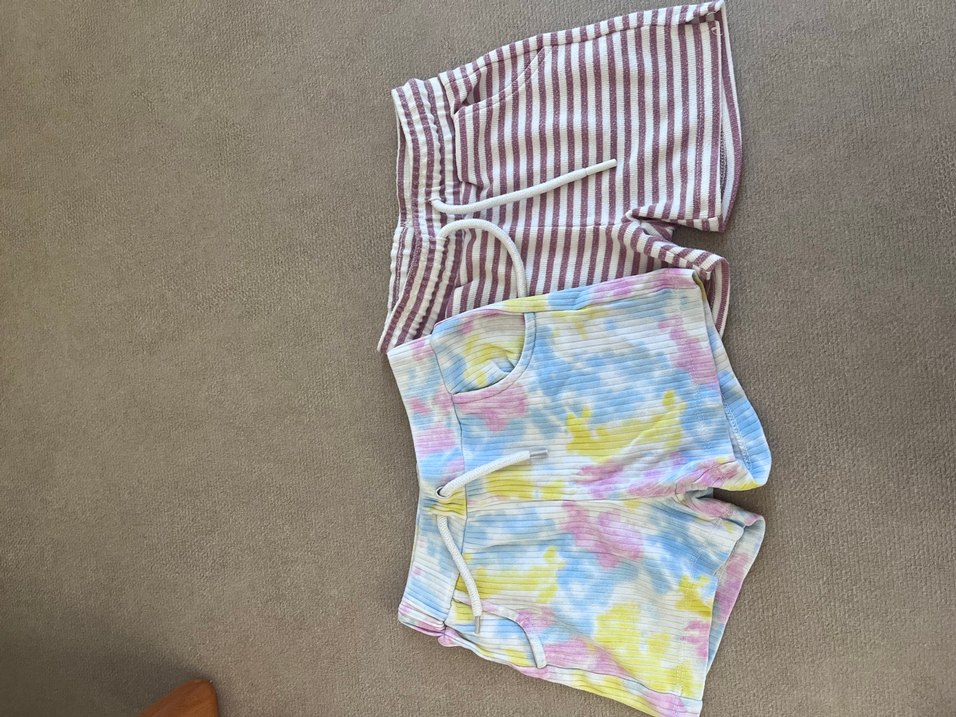 Kızlar için Renkli Bağcıklı Rahat Şortlar - Görsel 3