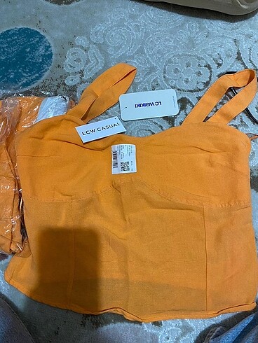 Turuncu orta askılı keten crop