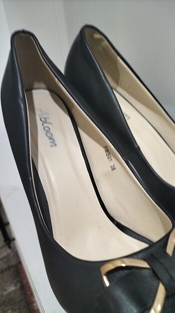 Bir kez düğün de giydim - Görsel 3