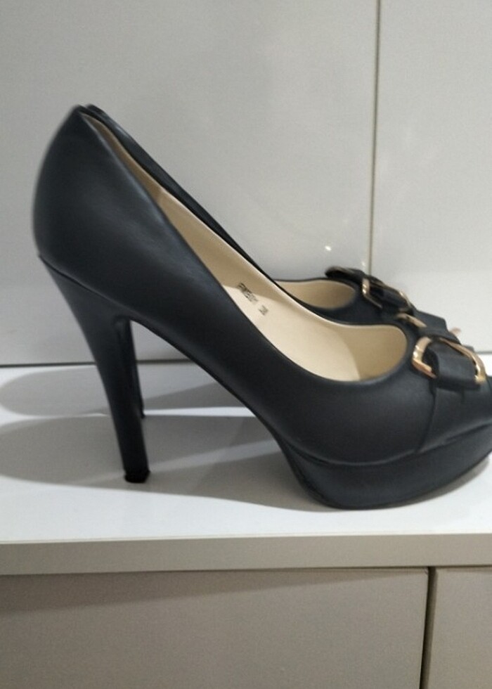 Bir kez düğün de giydim - Görsel 4