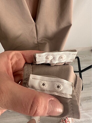 V yaka çıtçıtlı body - Görsel 3