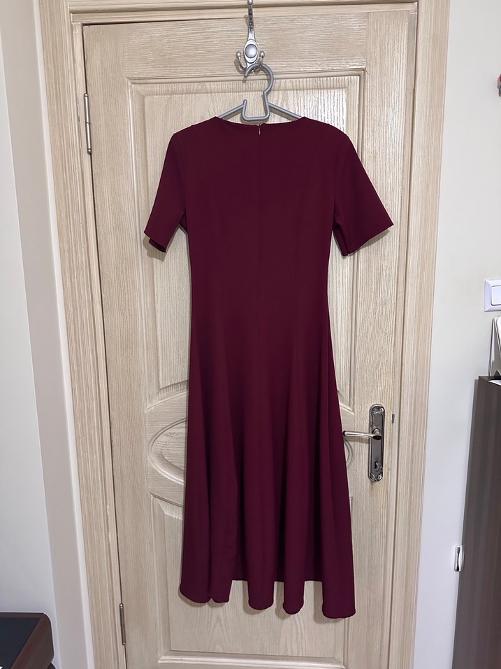 Bordo Drapeli Kısa Kollu Uzun Abiye Elbise - Görsel 3