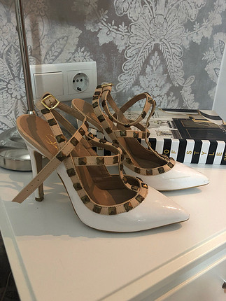 Diğer beyaz stiletto ayakkabı 