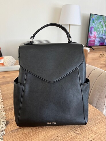 Nine west sırt çantası