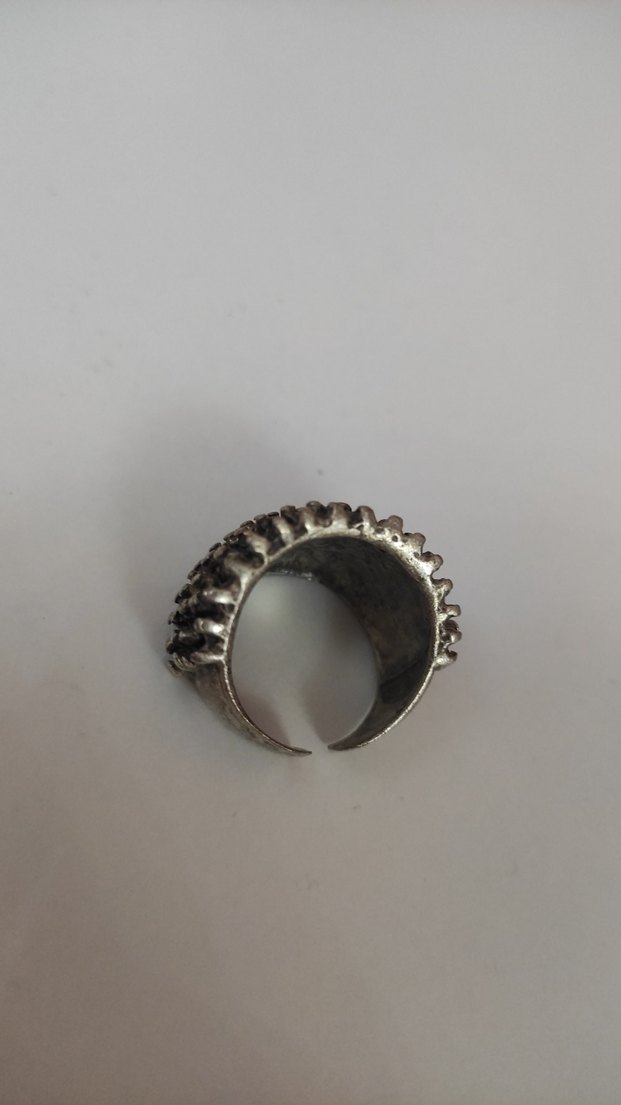 Boncuklu Rock Punk Gri Yüzük - Görsel 2