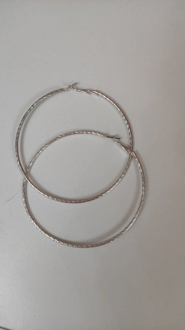 Bej Elastik Kadın Halka Küpe - Görsel 4