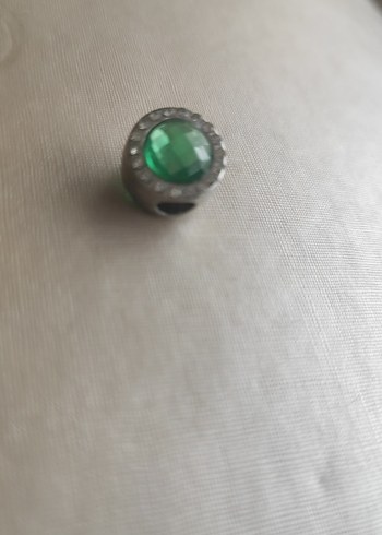 Yeşil Parlak Desenli Kadın Charm - Görsel 2