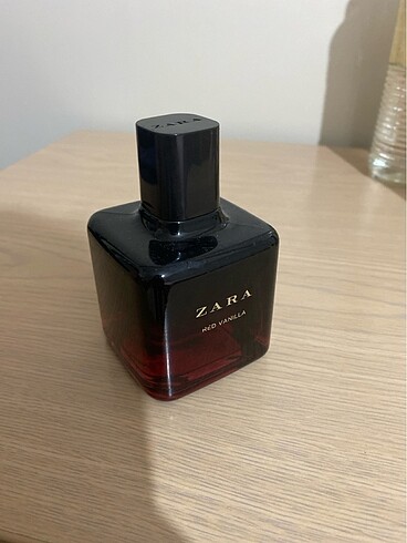 Zara red vanilla parfüm