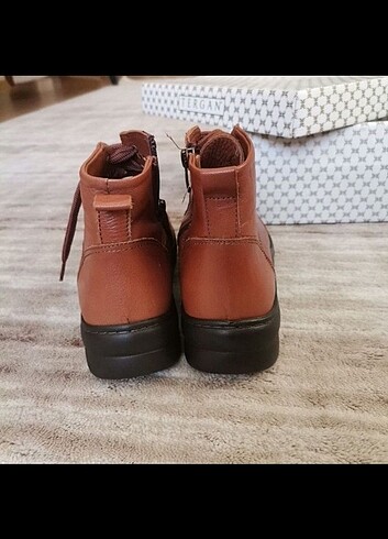 Tergan hakiki deri kadın bot - Görsel 2