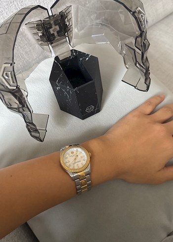 Unisex Altın Renk Philip Plein Saat - Görsel 3