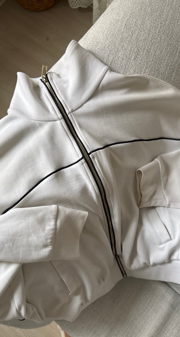 Kadın Beyaz Fermuarlı Yüksek Yakalı Eşofman Oysho - Görsel 2