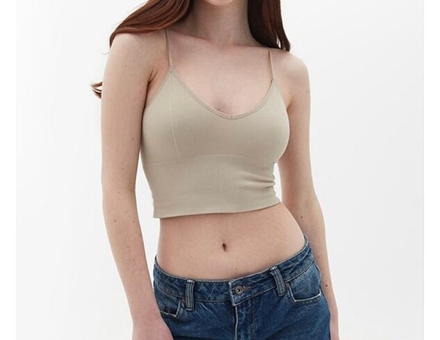 oxxo bej crop top