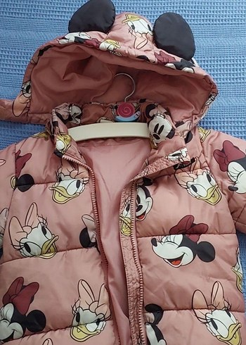 Zara 3 4 yaş Kız Çocuk Kapüşonlu Desenli Düğmeli Mont