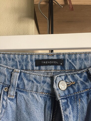 Trendyol & Milla yırtık jeans