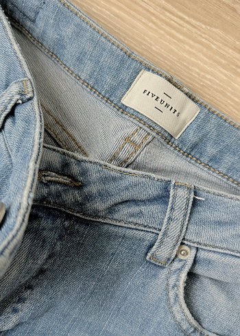 Kadın Mavi Denim Yırtık Jean Pantolon - Görsel 2