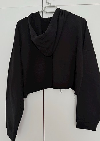 Siyah Kapüşonlu Salaş Crop Sweatshirt - Görsel 2