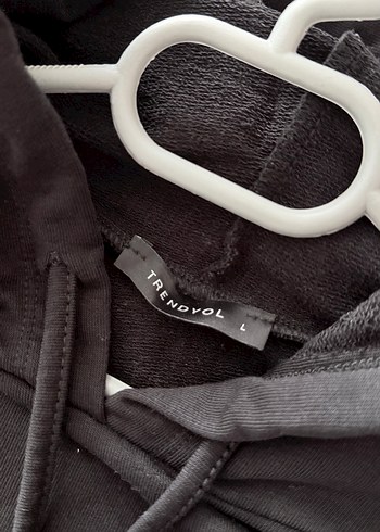 Siyah Kapüşonlu Salaş Crop Sweatshirt - Görsel 3