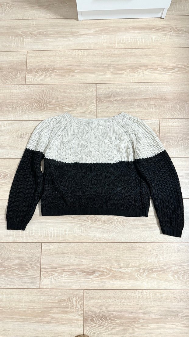 Kadın bej-Siyah Örgü Salaş Kazak - Görsel 3