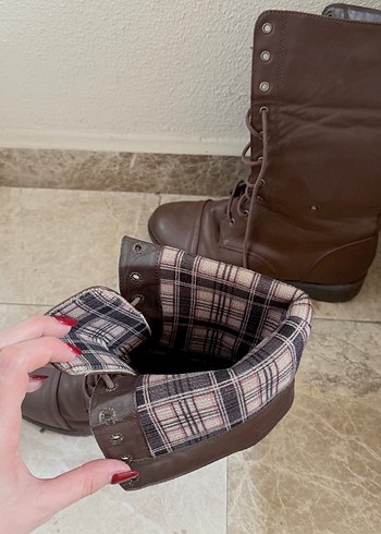 Kahverengi Deri Kadın Bot - Görsel 6