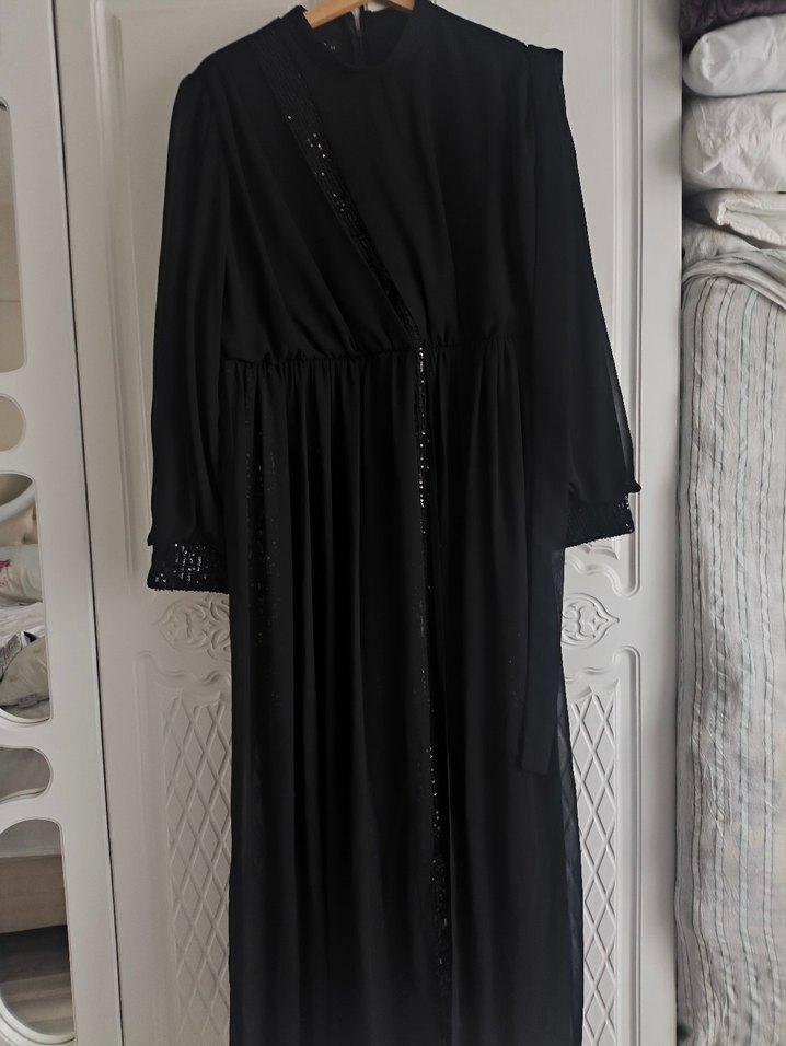 Siyah Uzun Drapeli Gotik Elbise - Görsel 2