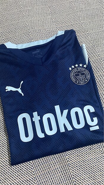 Fenerbahçe 24/25 Alternatif Forma