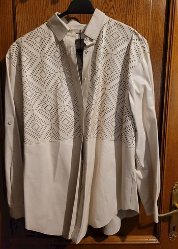 Desa Kadın Beyaz Lazer Kesimli Geometrik Desenli Deri Gömlek - Görsel 2