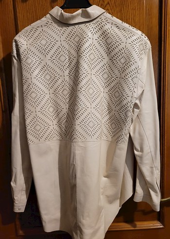 Desa Kadın Beyaz Lazer Kesimli Geometrik Desenli Deri Gömlek - Görsel 4