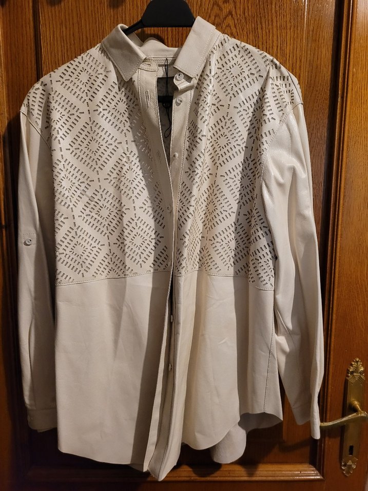 Desa Kadın Beyaz Lazer Kesimli Geometrik Desenli Deri Gömlek - Görsel 2