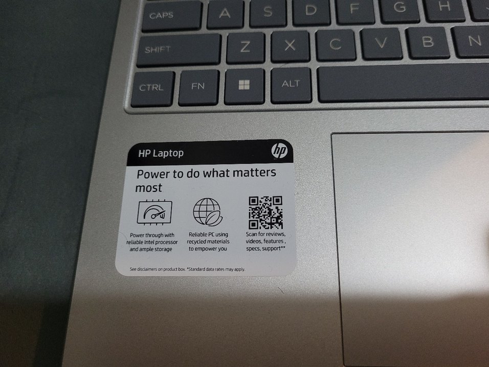 Gri HP Dizüstü Bilgisayar - Görsel 2