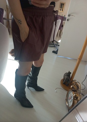 Kahverengi Deri Midi Şort Kemerli - Görsel 3