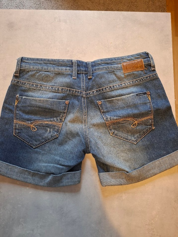 Kadın Mavi Mini Bol Kesim Kot Şort - Görsel 3