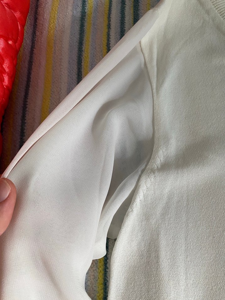 V Yaka Beyaz Kadın Pamuklu Triko - Görsel 3