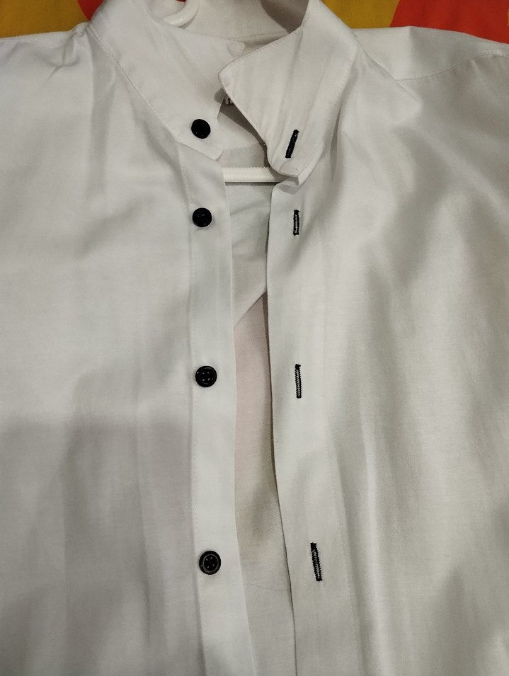 Düğmeli Beyaz erkek çocuk gömlek - Görsel 2