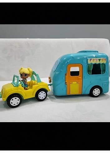  YENİ KARAVAN VE ARABA VE BEBEK ve 3 YAPBOZ VE. ANLAT KARTLARI