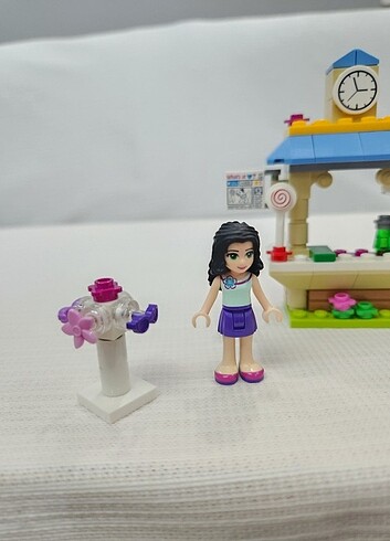 Beden Renk LEGO FRIENDS 41098 EMMANIN TOURİST KİOSK