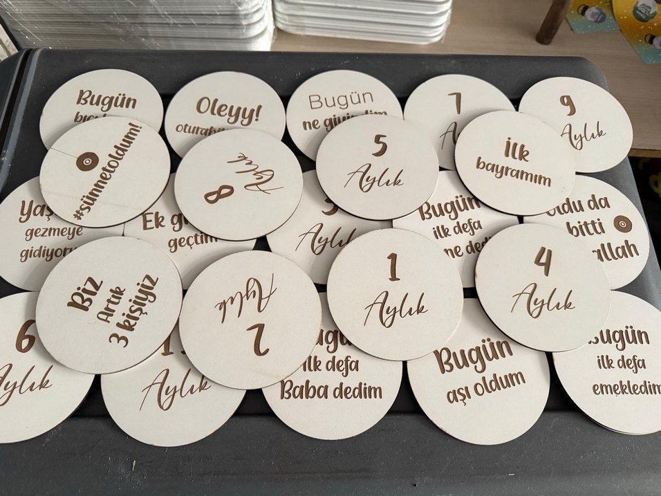 Bebek aylık etiketler ahşaptır - Görsel 2