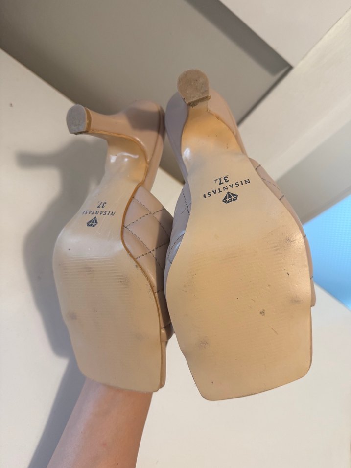 Bej Kareli Tokalı Kadın Terlik - Görsel 3