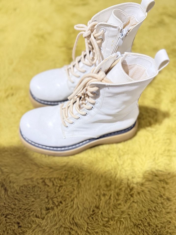 Beyaz Kadın  Bot - Görsel 2