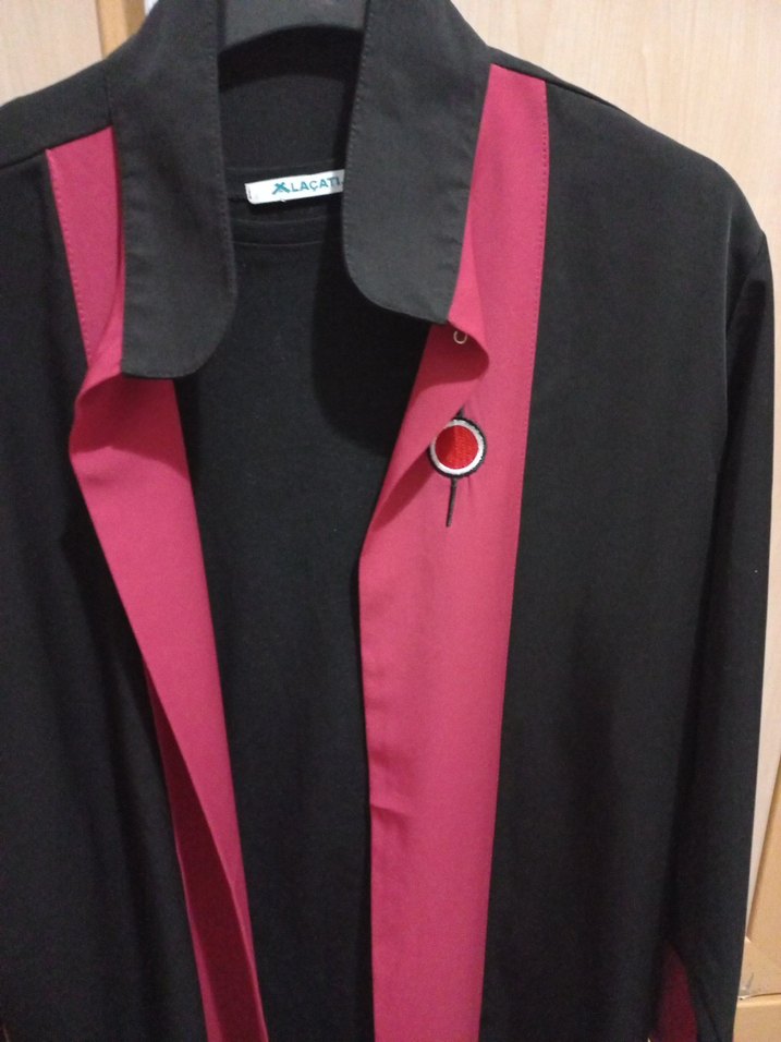 Bordo Siyah Gotik Düğmeli Uzun viskon hirka - Görsel 2