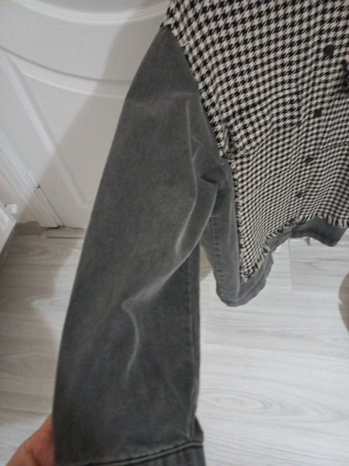 Gri Düğmeli Uzun Kollu Kadın Gömlek - Görsel 3